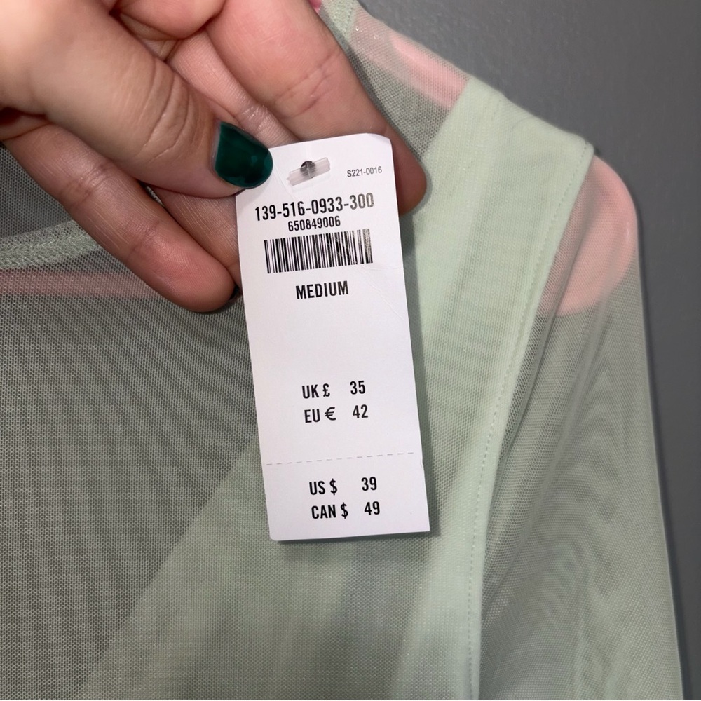 Abercrombie & Fitch Asymmetrical Long Sleeve Mesh Light Green Top Medium - Picture 4 of 7